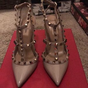 Valentineo Rockstud heels